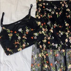 Flower Embroidered 2 Piece Set 🌺🖤